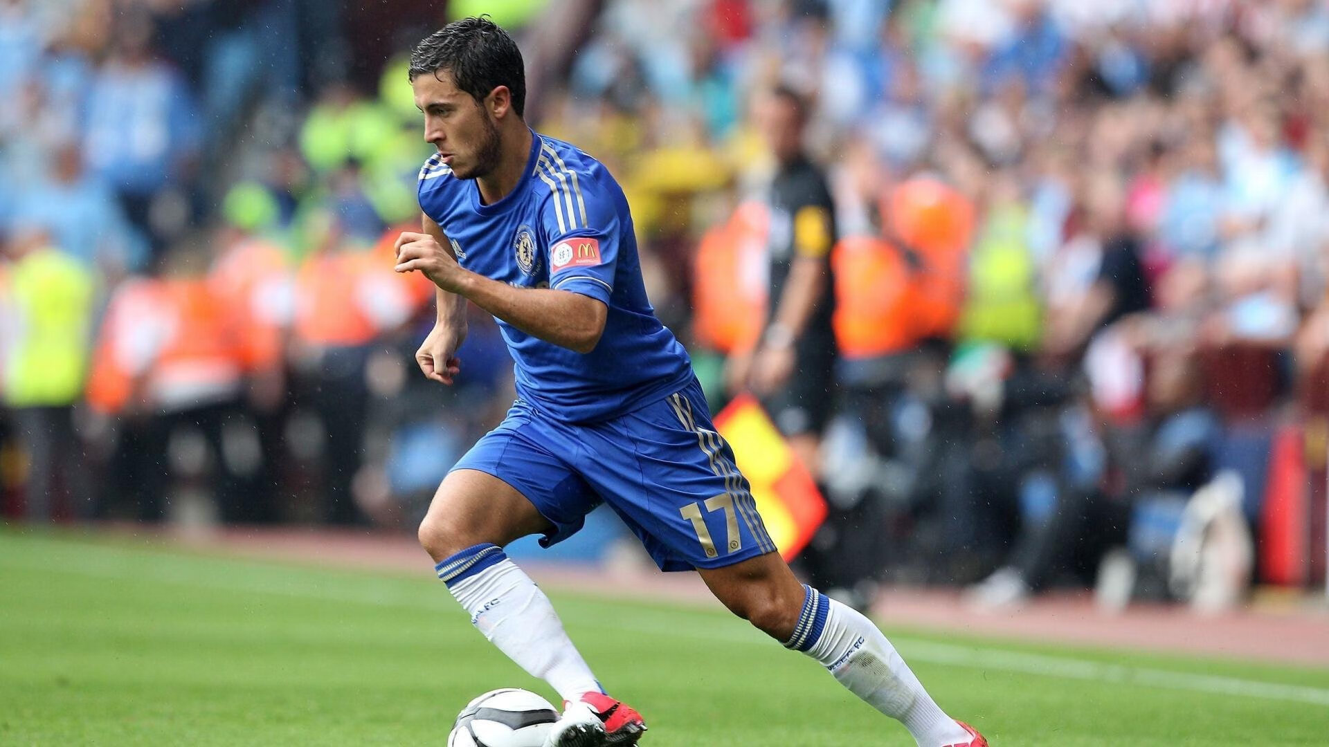 _勇士三分攻势猛烈，轻松掌控比赛局面_，勇士的三分球战术