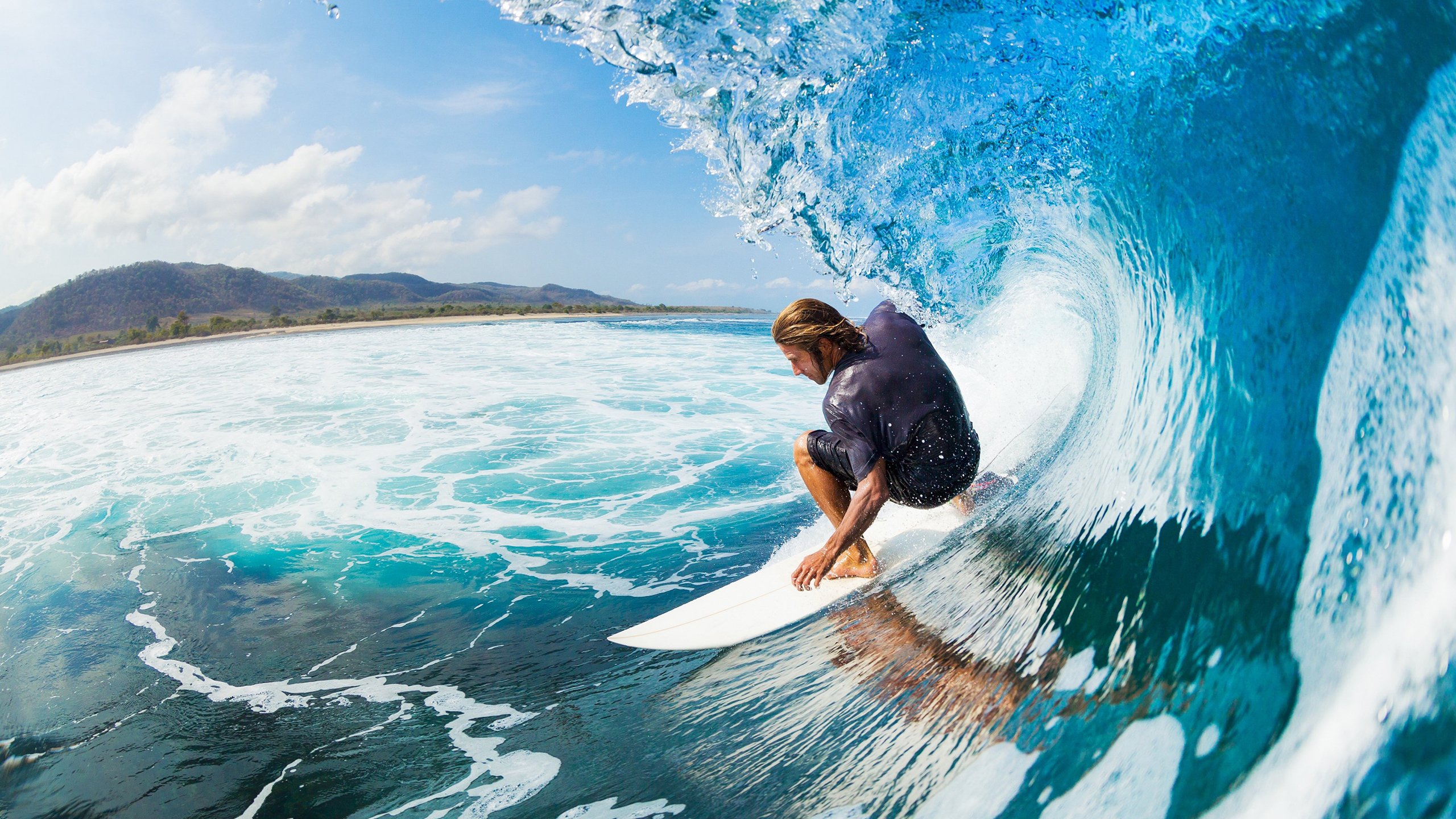 《强阵容对决：极具看点的顶级战队对决》，阵容强大下一句是什么